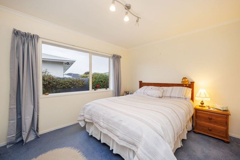 Photo of property in 1 Eton Place, Terrace End, Palmerston North, 4410