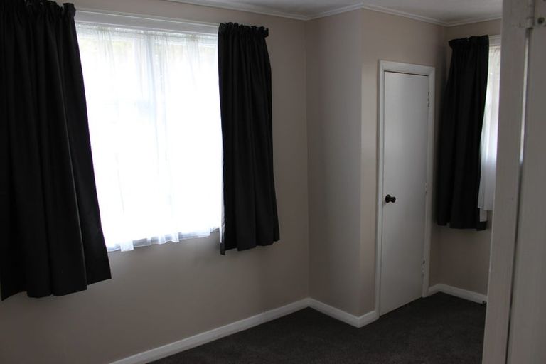 Photo of property in 614f1- Fergusson Drive, Trentham, Upper Hutt, 5018