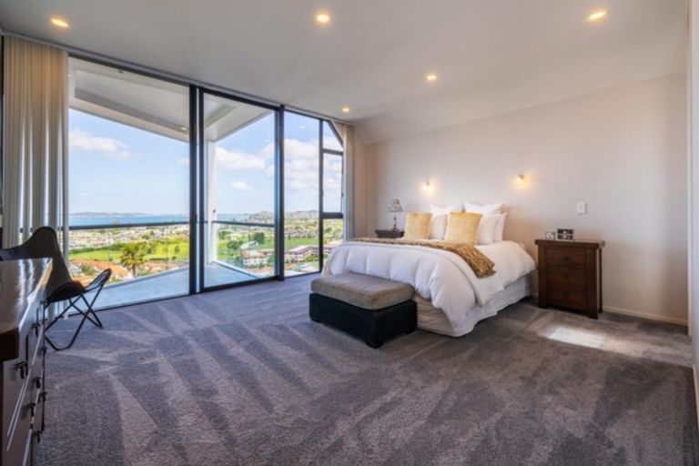 Photo of property in 114 West Hoe Heights, Orewa, 0931