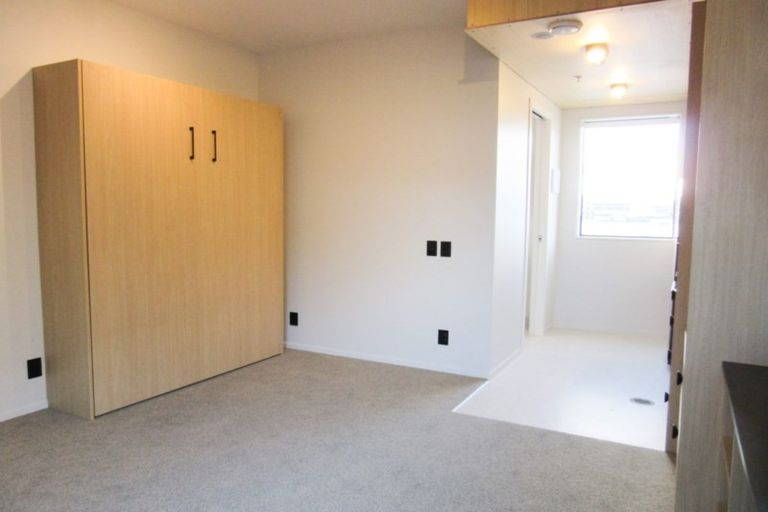Photo of property in Vedado Apartments, 201/41u Hopper Street, Mount Cook, Wellington, 6011