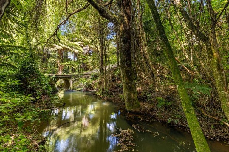 Photo of property in 133 Bays Road, Orere Point, Papakura, 2585