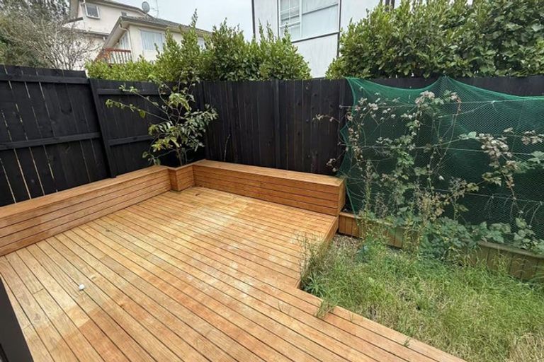 Photo of property in 5 Milenio Crescent, Windsor Park, 0632