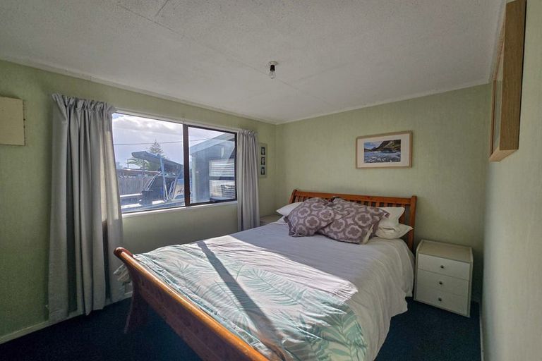 Photo of property in 386 Pukehina Parade, Pukehina, 3189
