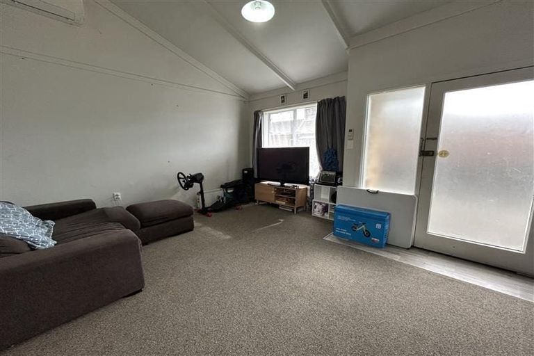 Photo of property in 13 Cameron Road, Hamilton East, Hamilton, 3216