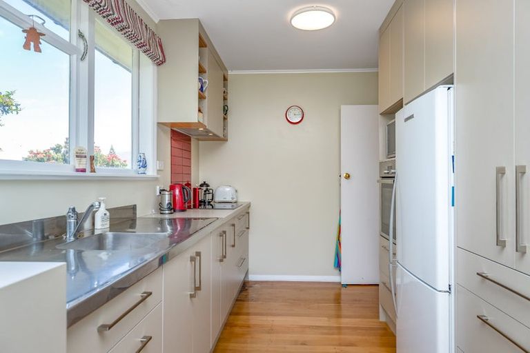 Photo of property in 115 Te Pene Avenue, Titahi Bay, Porirua, 5022
