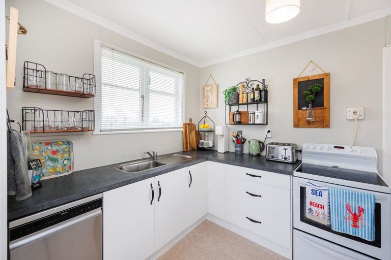 Photo of property in 7 Chaffey Street, Foxton Beach, Foxton, 4815