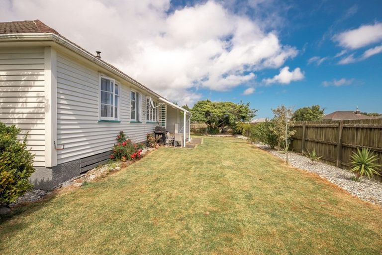 Photo of property in 66 Rintoul Street, Westport, 7825