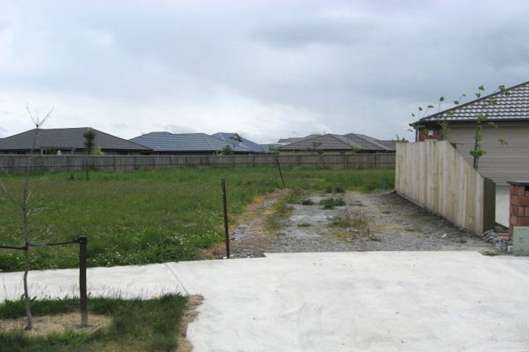 Photo of property in 16 Oratia Grove, Northwood, Christchurch, 8051