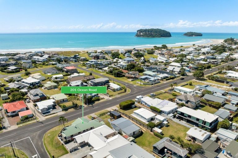 Photo of property in 201 Ocean Road, Whangamata, 3620