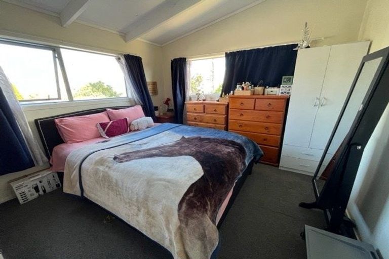 Photo of property in 16 Richard Road, Mangere, Auckland, 2022