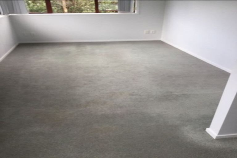 Photo of property in 10 Norma Avenue, Te Atatu South, Auckland, 0610