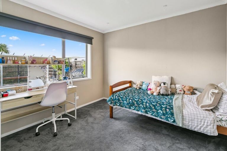 Photo of property in 226 Mark Avenue, Grenada Village, Wellington, 6037