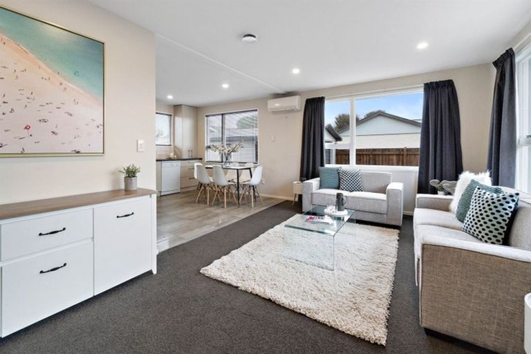 Photo of property in 7 Farnborough Street, Aranui, Christchurch, 8061