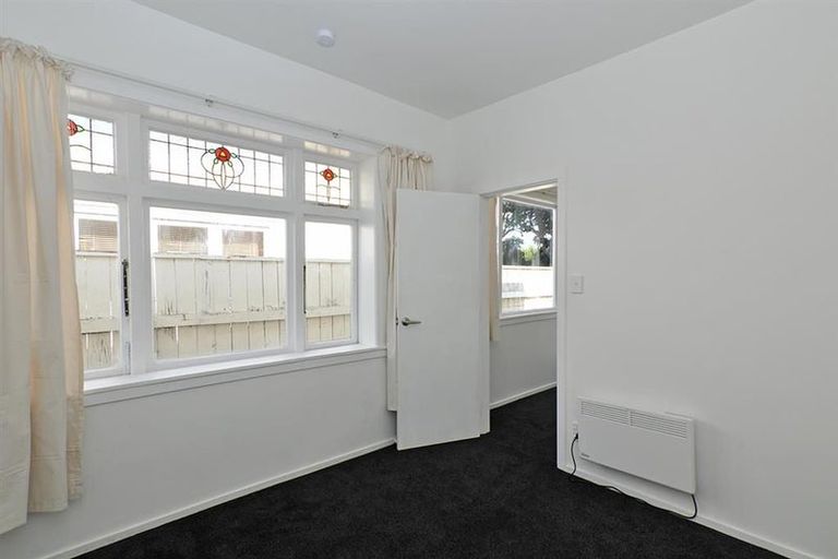 Photo of property in 218 Coutts Street, Rongotai, Wellington, 6022