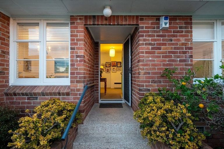 Photo of property in 1/7 Sydney Street, Hauraki, Auckland, 0622