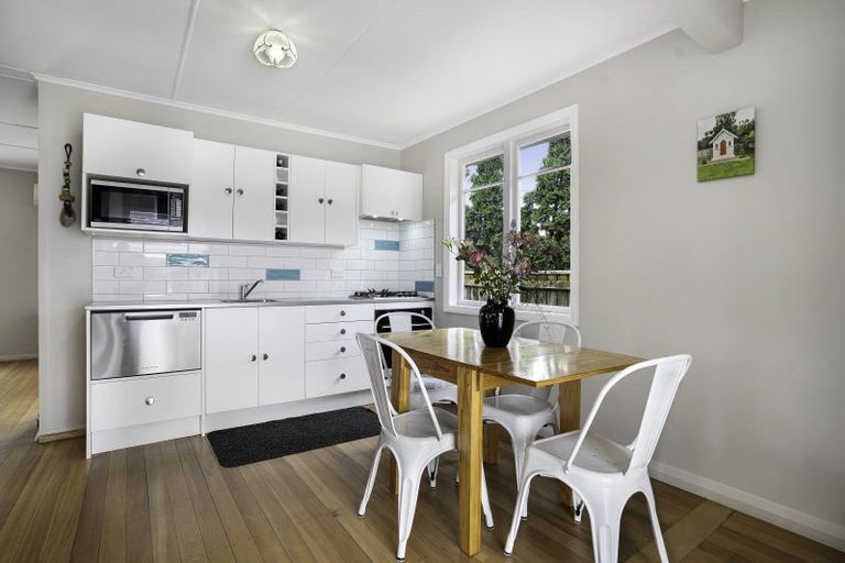 Photo of property in 199 Main Street, Greytown, 5712