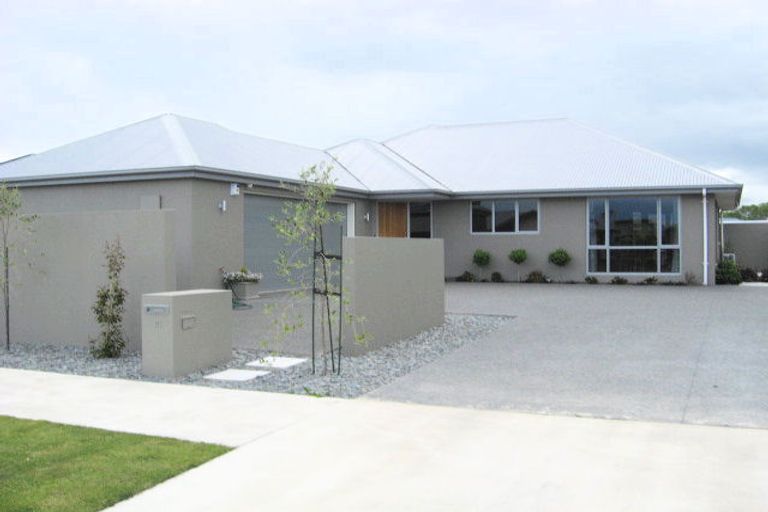 Photo of property in 10 Oratia Grove, Northwood, Christchurch, 8051