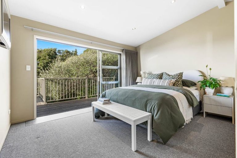 Photo of property in 42 Waitea Road, Muriwai, Waimauku, 0881