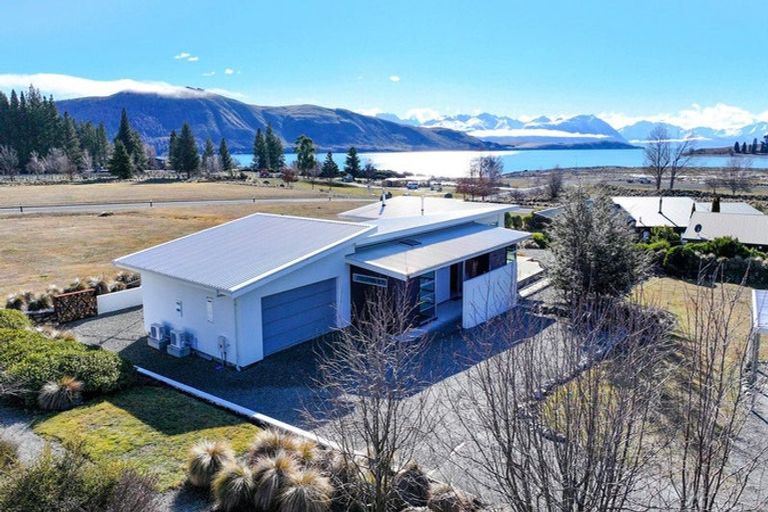 Photo of property in 12 Pollock Place, Lake Tekapo, 7999