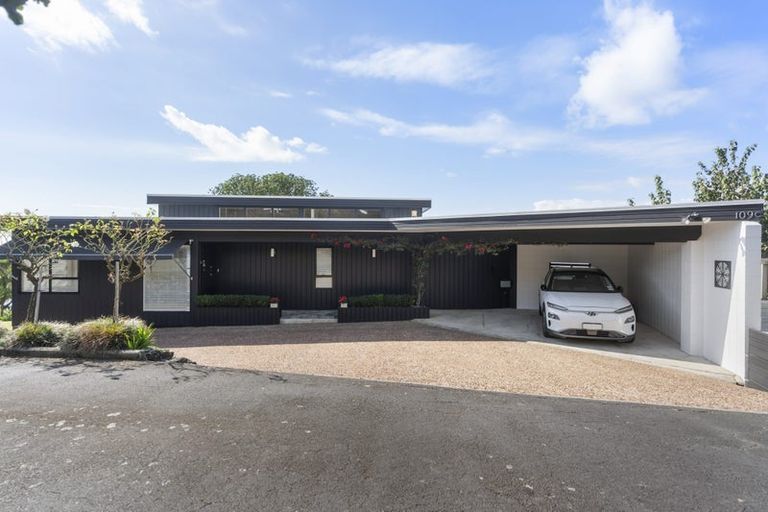 Photo of property in 109c Pah Road, Cockle Bay, Auckland, 2014