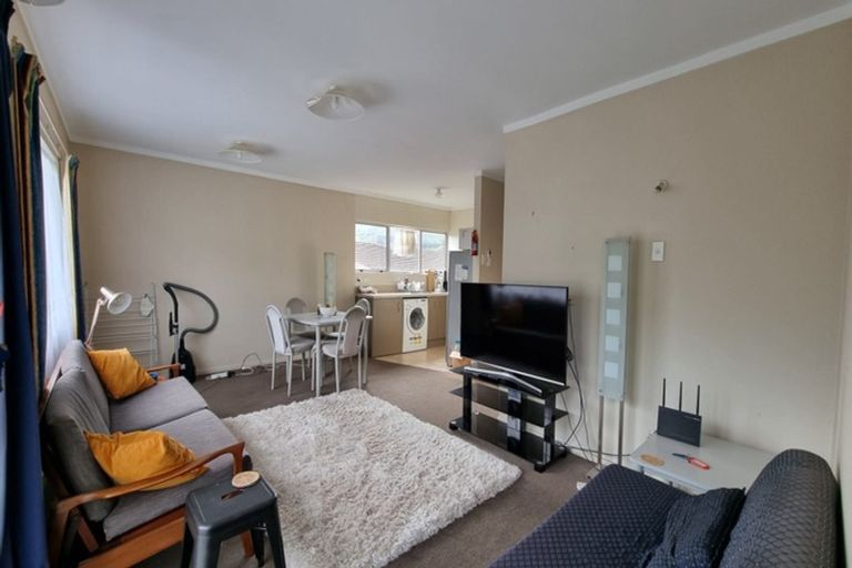Photo of property in 126u6 Redwood Avenue, Tawa, Wellington, 5028