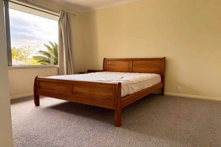 Photo of property in 10 Whiteways Drive, Dairy Flat, Albany, 0792