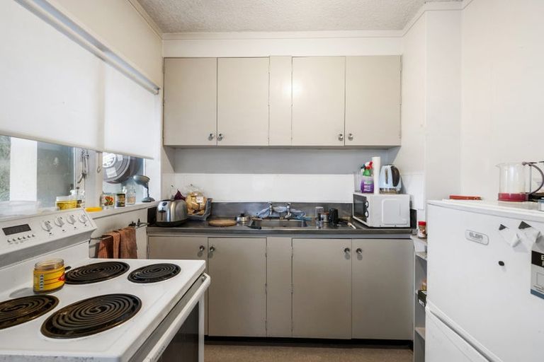 Photo of property in 4u2 Kenwyn Terrace, Newtown, Wellington, 6021