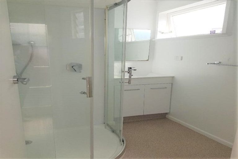 Photo of property in 10a Blease Street, New Lynn, Auckland, 0600
