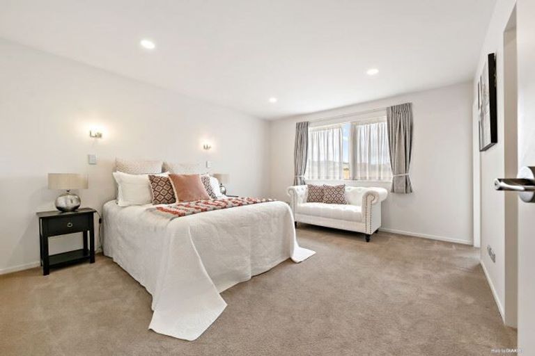 Photo of property in 34 Lisnoble Road, Flat Bush, Auckland, 2019