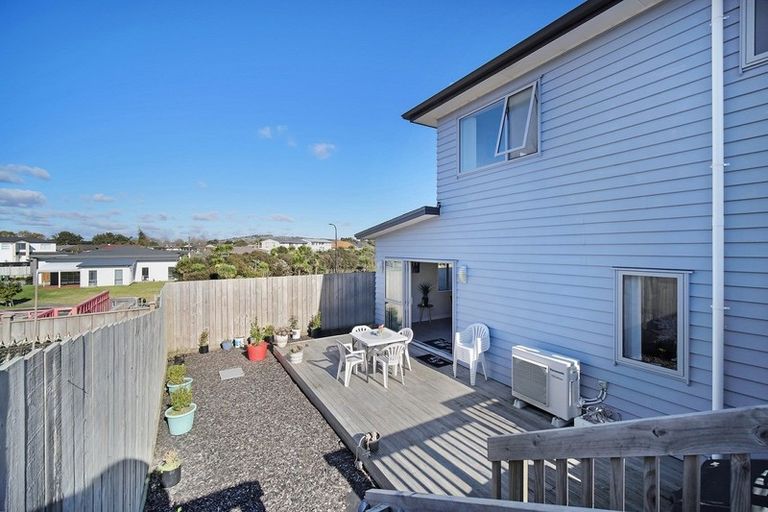 Photo of property in 11 Regis Park Drive, Pukekohe, 2120