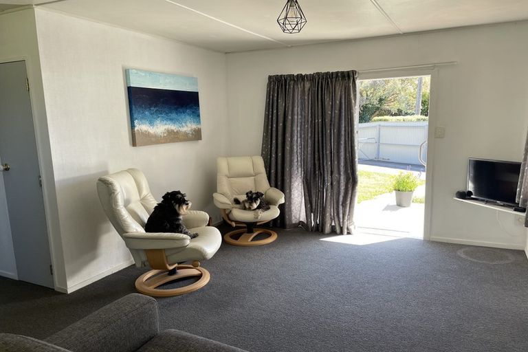 Photo of property in 5 Watts Road, Waipawa, 4210