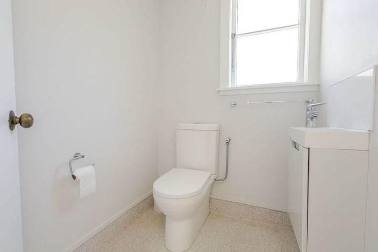 Photo of property in 26 Adams Terrace, Aro Valley, Wellington, 6021