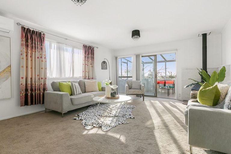 Photo of property in 7 Lewisham Street, Highland Park, Auckland, 2010