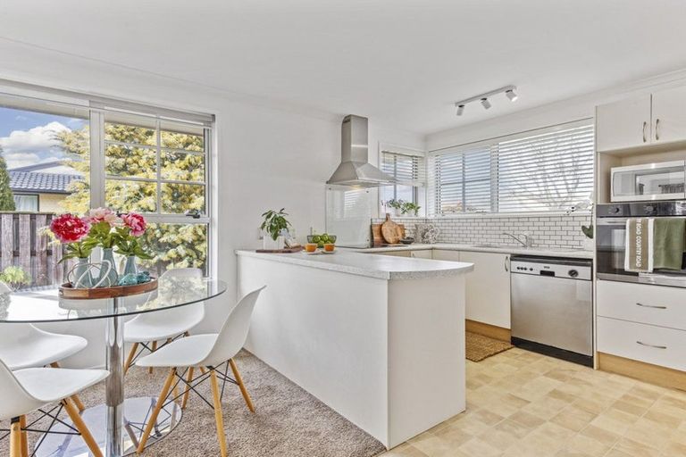 Photo of property in 94 Merrin Street, Avonhead, Christchurch, 8042