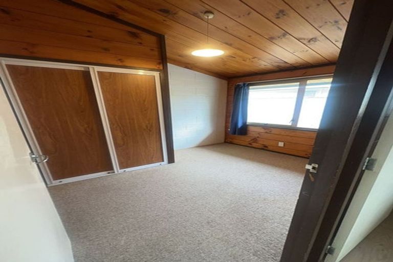 Photo of property in 3/89 Pinehaven Road, Pinehaven, Upper Hutt, 5019