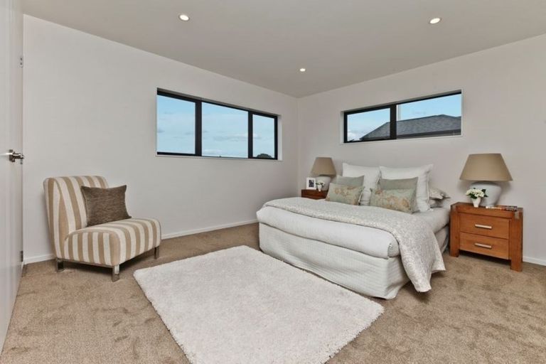 Photo of property in 18 Spyglass Street, Red Beach, 0932