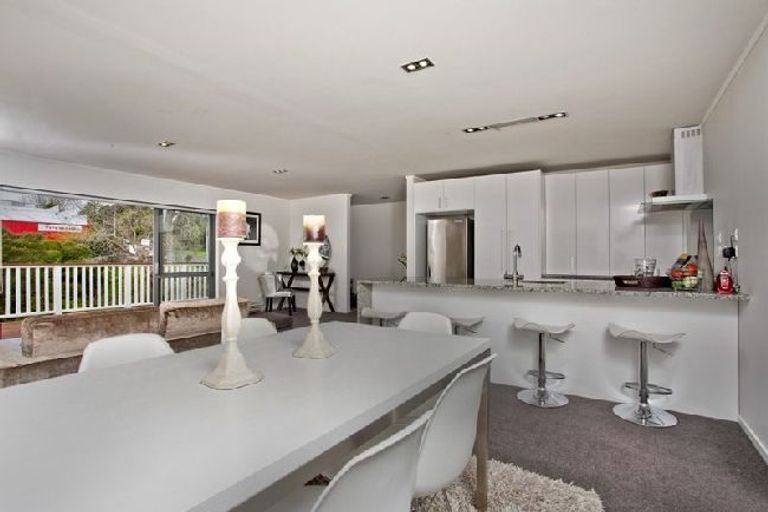 Photo of property in 234 Beach Haven Road, Beach Haven, Auckland, 0626