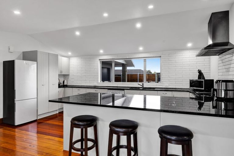 Photo of property in 20 Montague Grove, Stratford, 4332