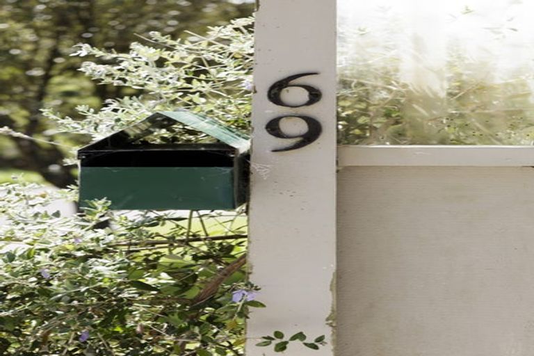 Photo of property in 69 Montgomery Avenue, Karori, Wellington, 6012