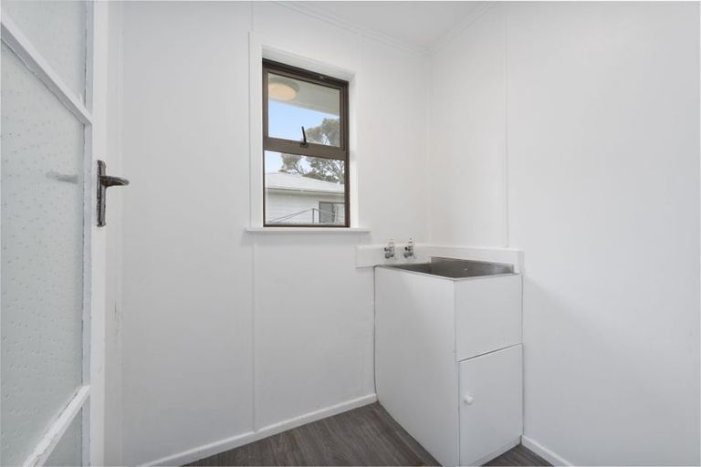 Photo of property in 50 Barrys Road, Glendene, Auckland, 0602