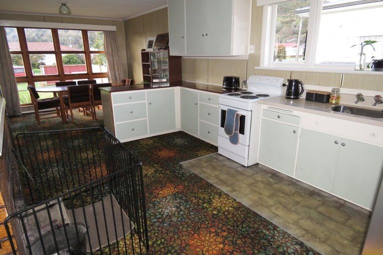 Photo of property in 72 Main Street, Reefton, 7830