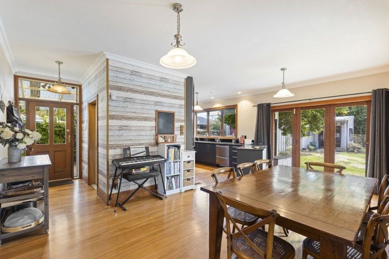 Photo of property in 8 Tawa Street, Inglewood, 4330