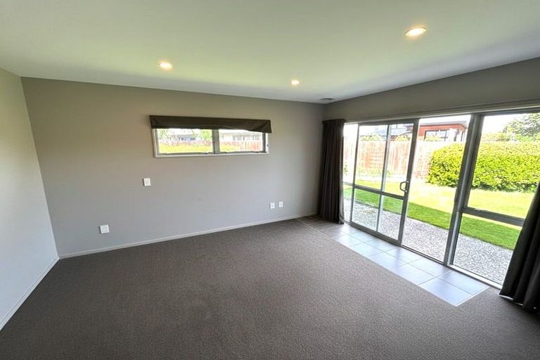 Photo of property in 2 Mystery Grove, Lake Hayes, Queenstown, 9304