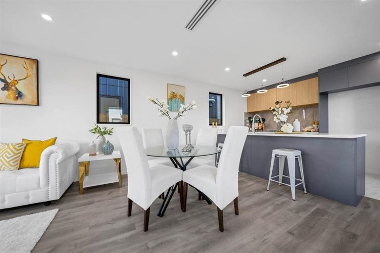 Photo of property in 39 John Gray Street, Papakura, 2110