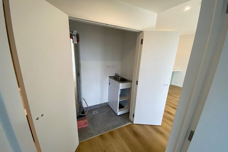 Photo of property in 1/25 Flat Bush School Road, Flat Bush, Auckland, 2019