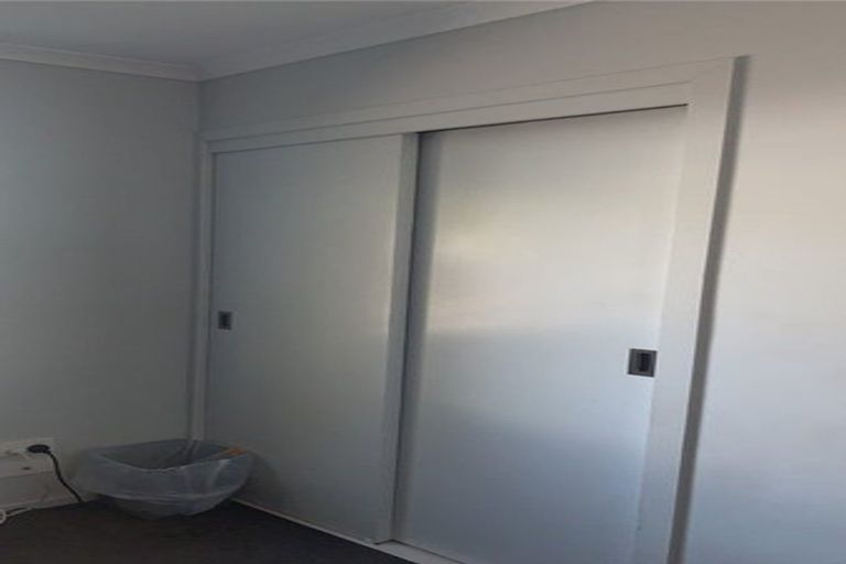 Photo of property in 16 Evans Road, Weymouth, Auckland, 2103