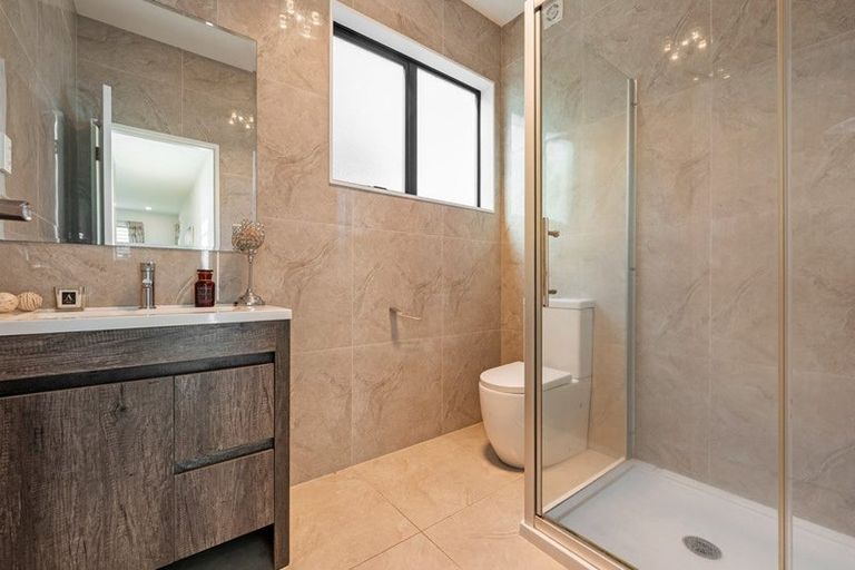 Photo of property in 718b Massey Road, Mangere, Auckland, 2022