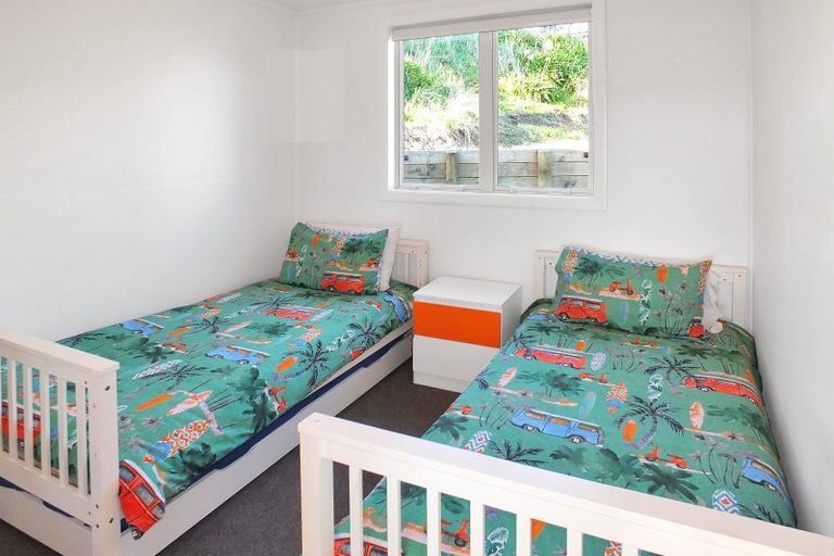 Photo of property in 53 Pratt Avenue, Foxton Beach, Foxton, 4815