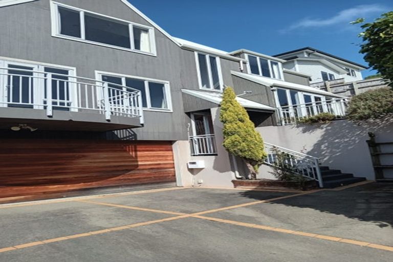 Photo of property in 19 Manuka Street, Miramar, Wellington, 6022