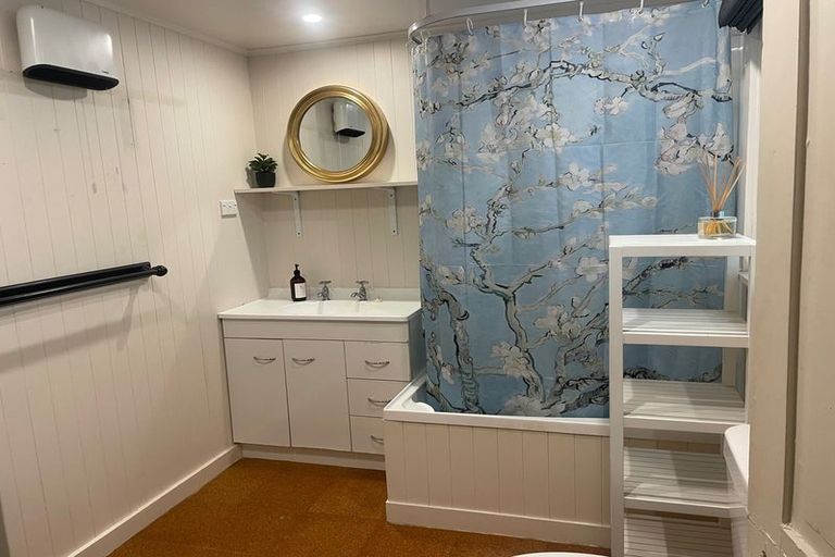 Photo of property in 35 Brownville Crescent, Maori Hill, Dunedin, 9010